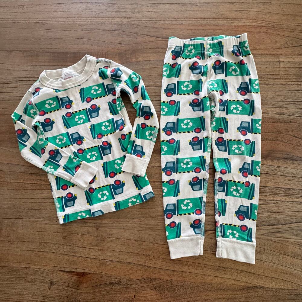 Hanna Andersson Garbage Truck Pajamas - Size 4